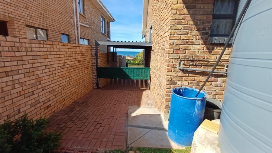 1 Bedroom Property for Sale in Noorsekloof Eastern Cape